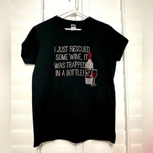 NWOT Black Short Sleeved Rhinestone Embellished Crew Neck Medium Tee